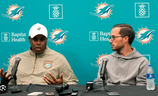You are currently viewing Huge Boost. Miami Dolphins superstar eager to extend his contract despite interest from Rivals